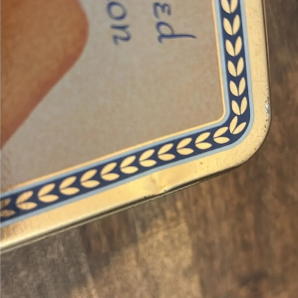 Vintage Fig Newton Anniversary tin - Picture 3 of 5